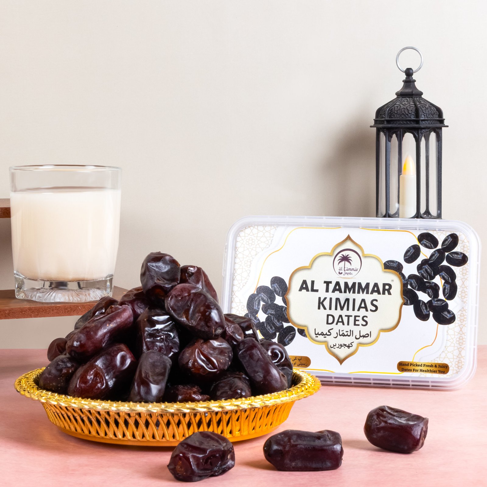 Al Tammar dates, packed